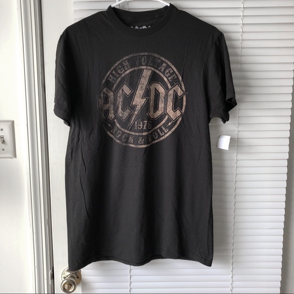 NWT AC/DC BAND TEE GRAPHIC T SHIRT ROCK N ROLL TOP - Picture 3 of 9